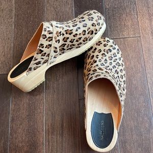 Swedish Hasbeens leopard print clogs, size 39